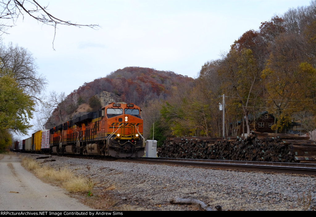 BNSF 6781